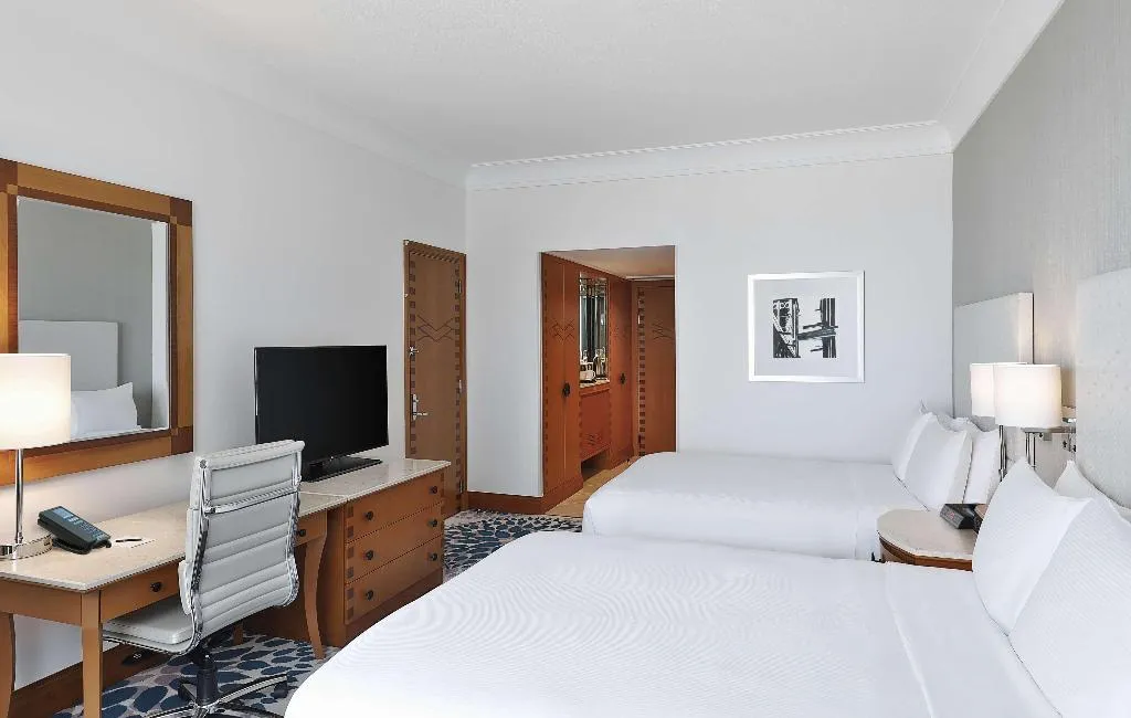 DOUBLE DELUXE TWO QUEEN BEDS Room, Hilton Dubai Jumeirah, Dubai