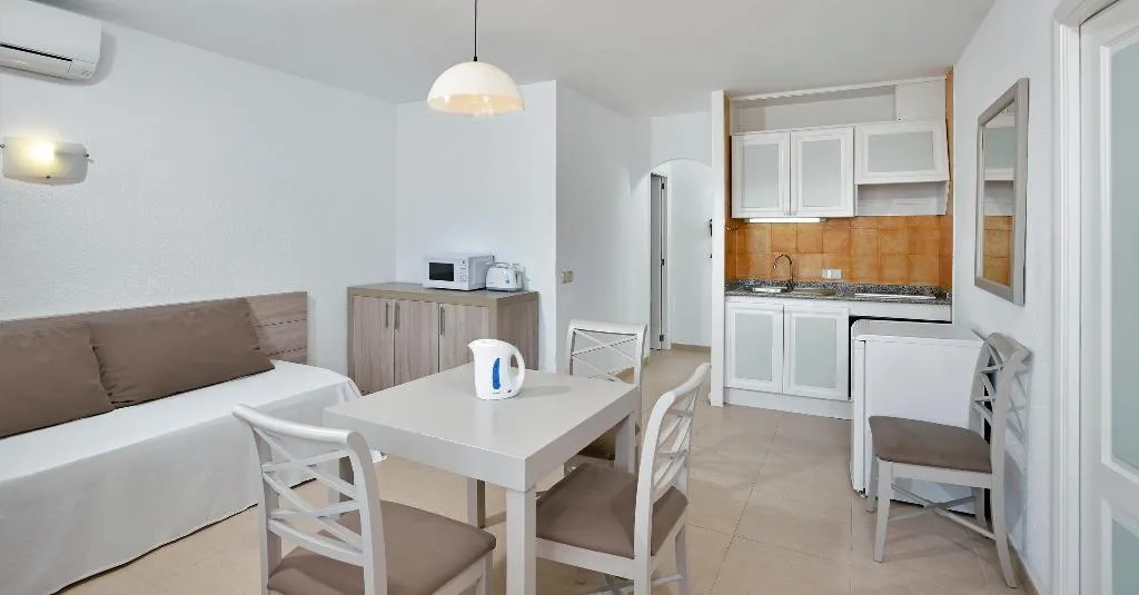 APARTMENT STANDARD Room, Sol Cala d'Or Apartamentos, Majorca