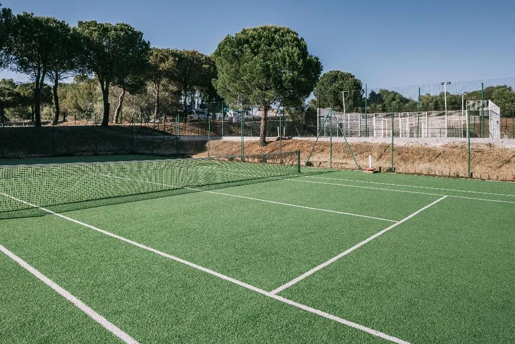 Sports and Entertainment, MClub Alicudi, Catania