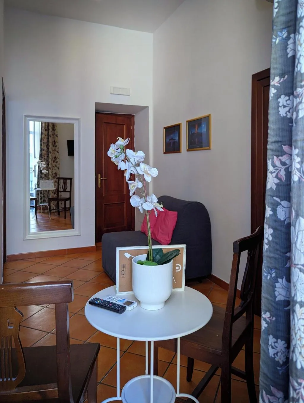 Room, La Locanda Dell Arte, Naples
