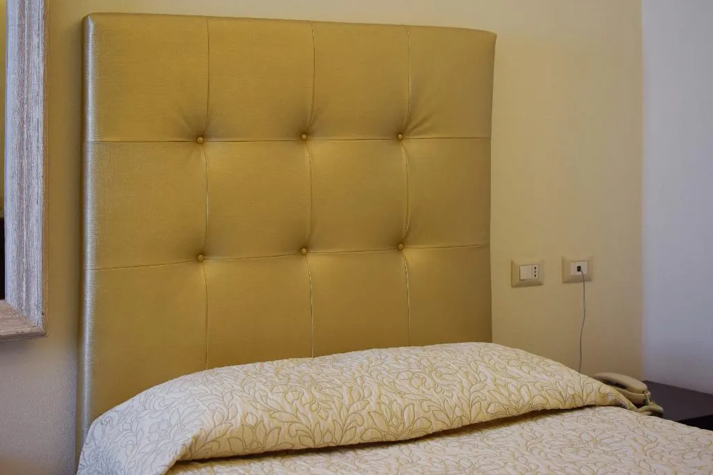 SINGLE STANDARD Room, Maison Tresnuraghes, Cagliari