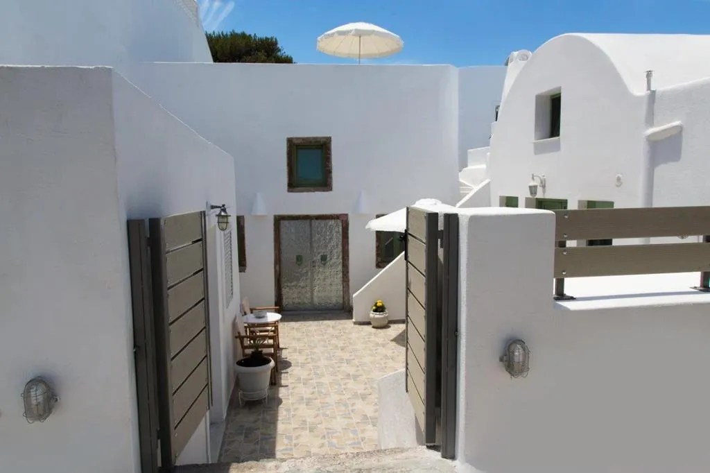General view, Ayoba Santorini, Santorini