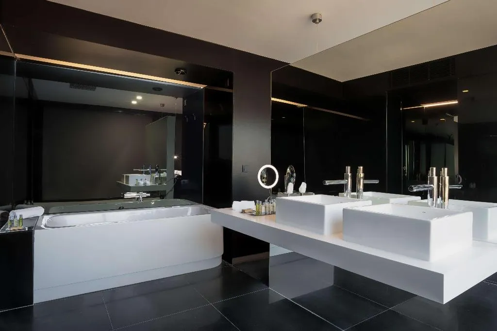 Room, Doubletree by Hilton Lisbon - Fontana Park, Lisbon