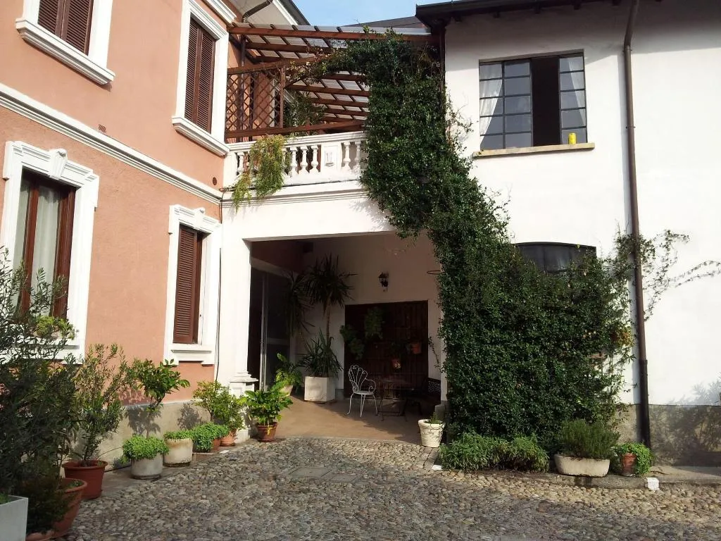 Terrace, Antica Corte Milanese, Milan