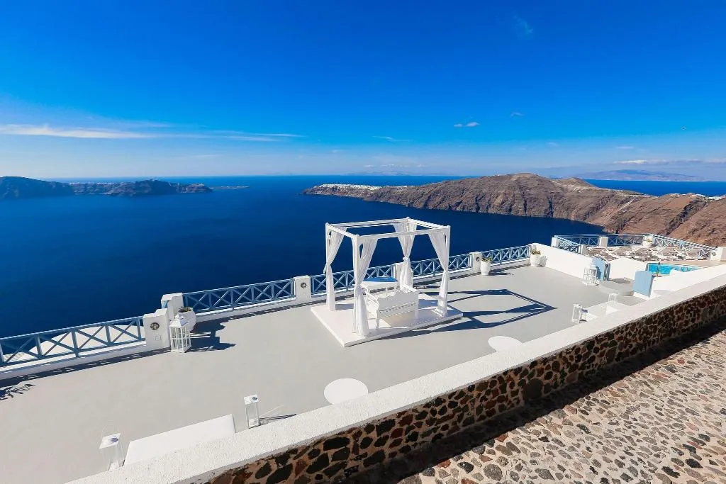 Terrace, Ilioperato Traditional Apartments, Santorini