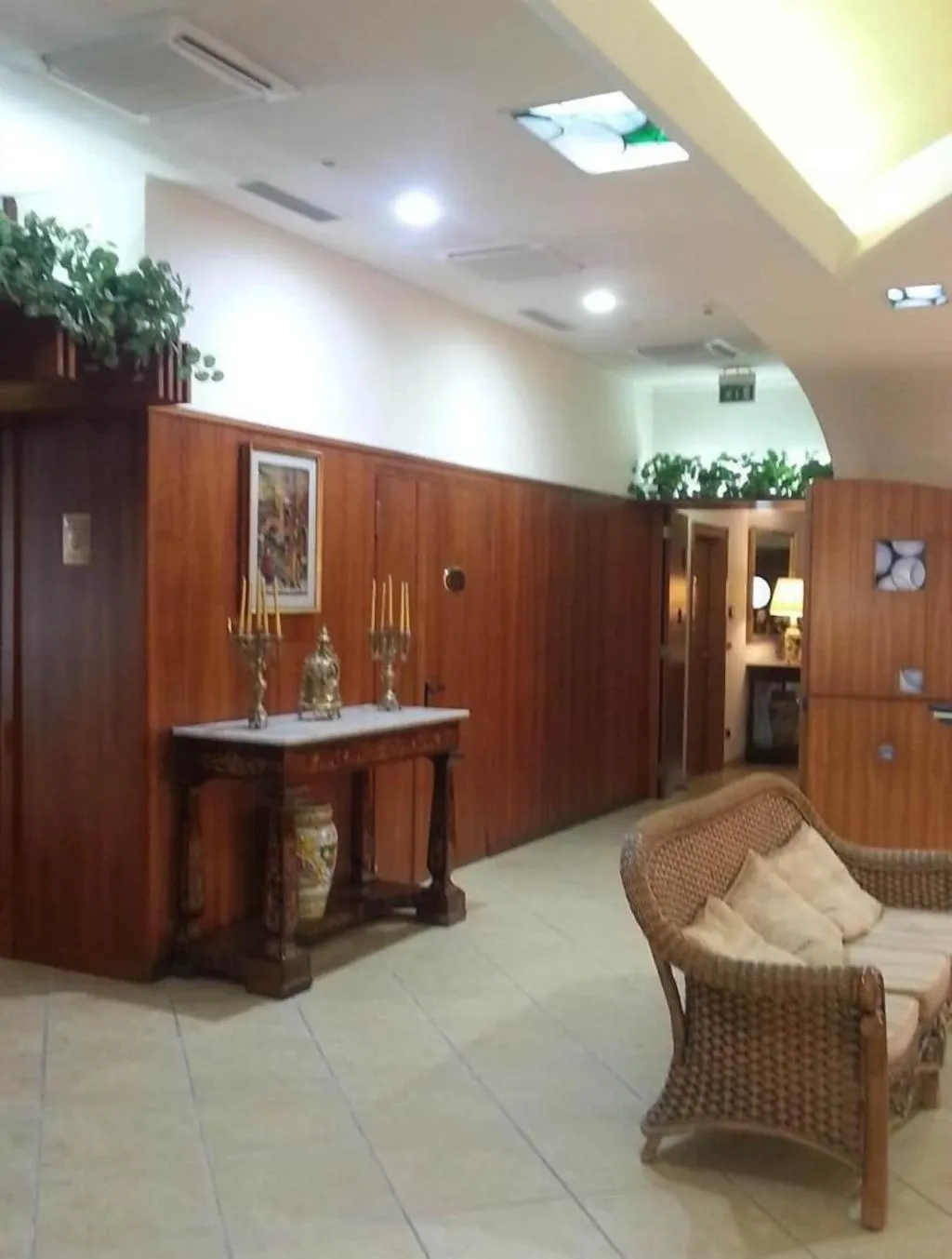 Lobby, Hotel Maddaloni, Naples
