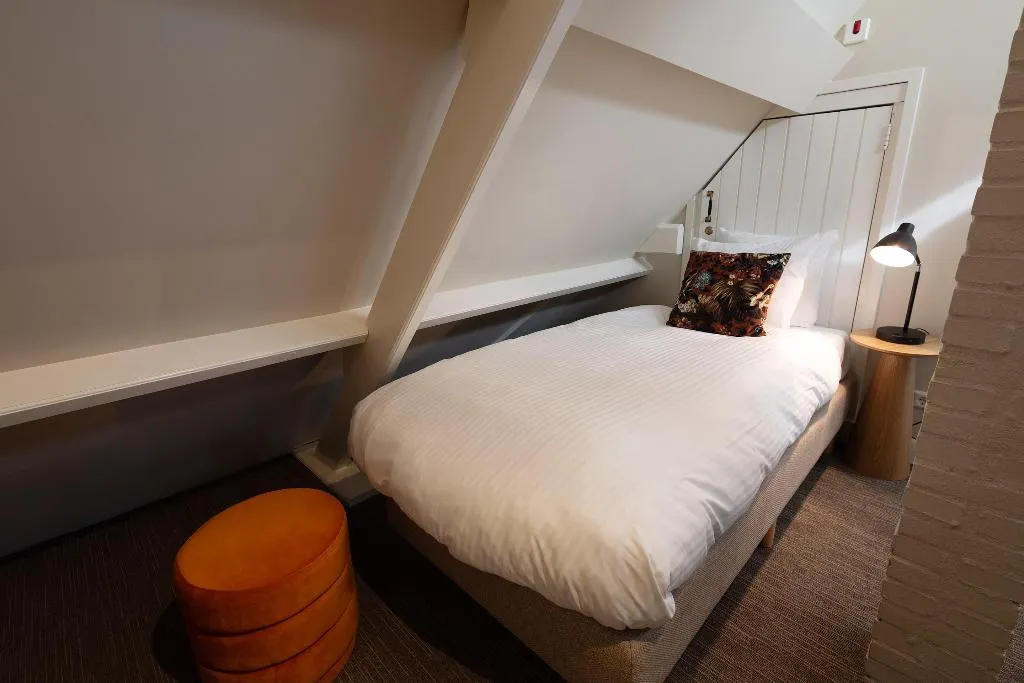 TRIPLE STANDARD Room, Hotel Spaander BW Signature Collection, Amsterdam
