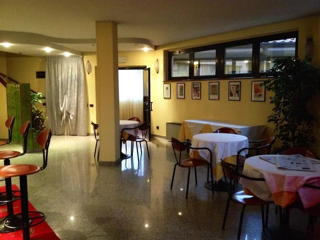 General view, Motel Europa, Milan