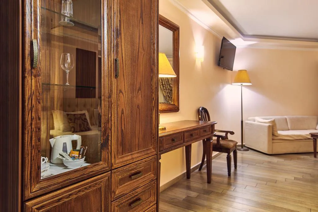 JUNIOR SUITE POOL VIEW Room, Palazetto Suites Zakynthos, Zante