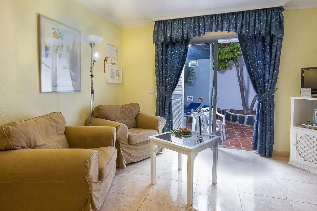 Room, Los Claveles, Tenerife