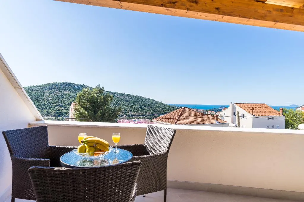 STUDIO WITH BALCONY Room, Apartments Smanjak, Dubrovnik