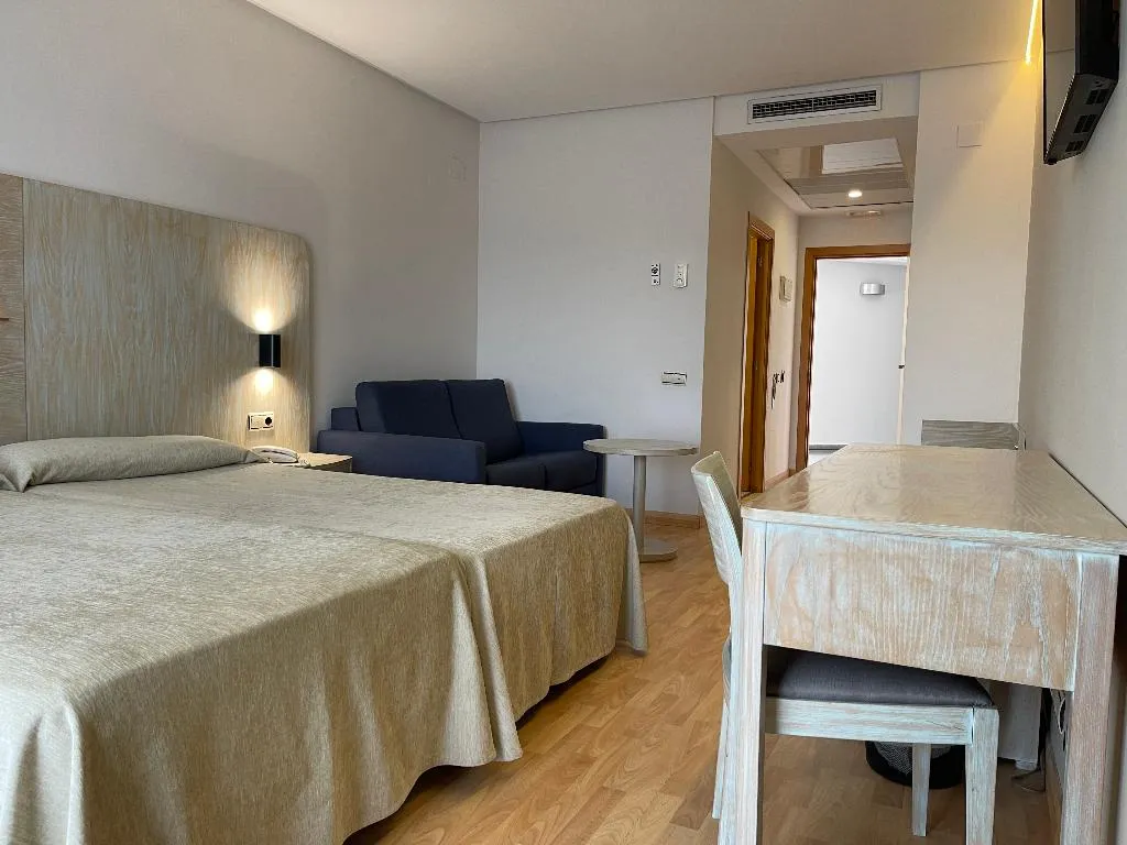 Double or Twin GARDEN VIEW Room, AGH Canet, Valencia