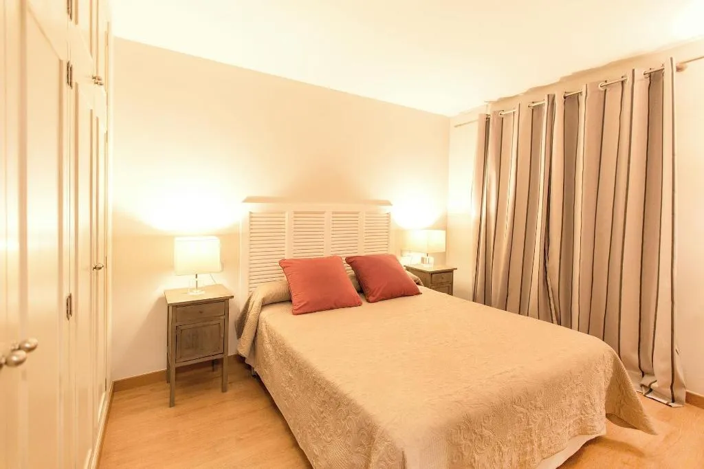 Room, D'Es Puig, Majorca