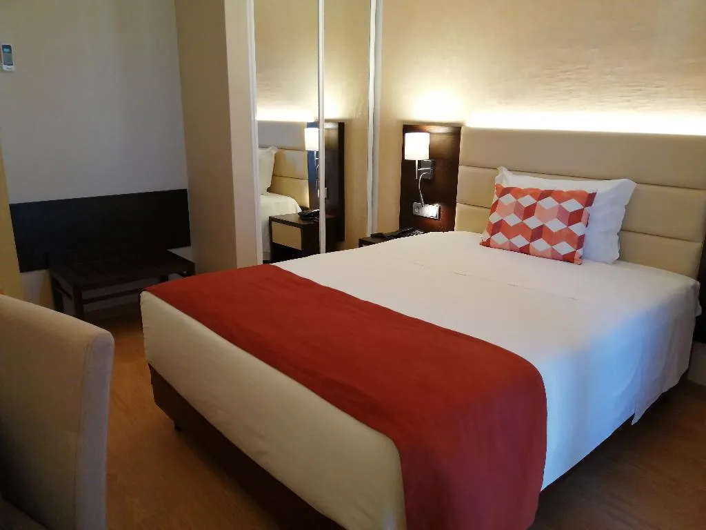 SINGLE CLASSIC Room, Monaco, Algarve
