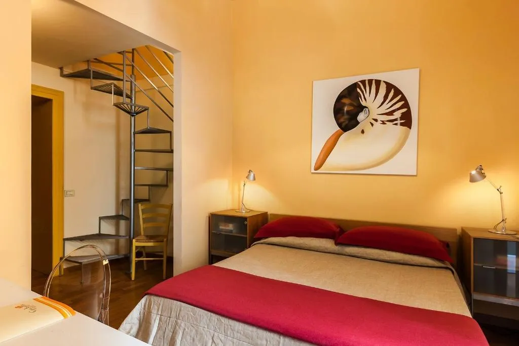 Room, Casa Astarita, Naples