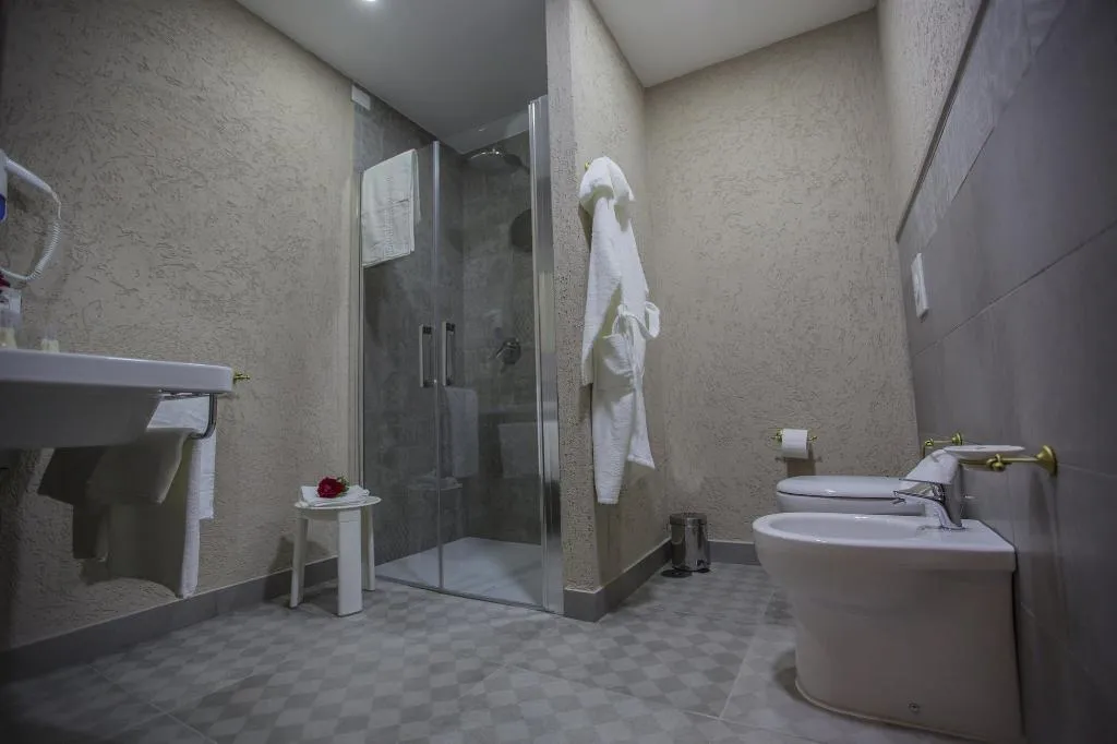 Room, Hotel Del Sole, Naples