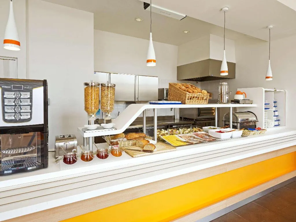 Sports and Entertainment, ibis budget Krakow Stare Miasto, Krakow