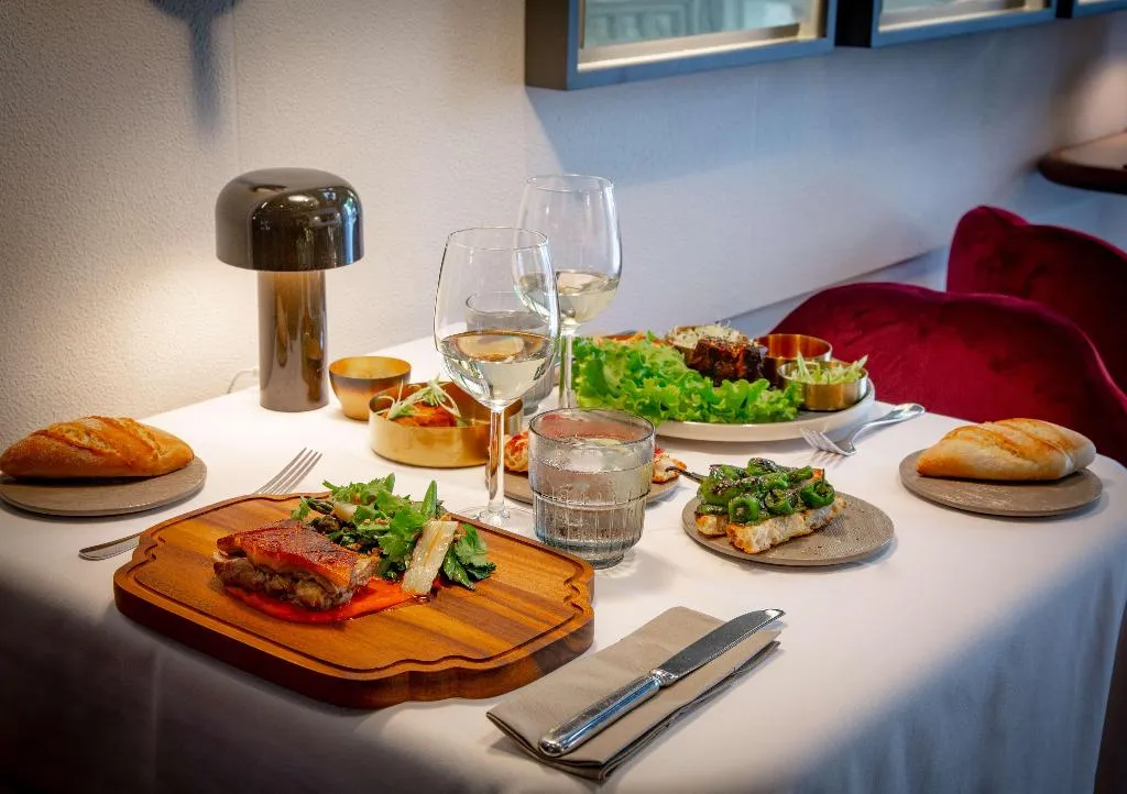 Restaurant, Radisson Blu Madrid Prado, Madrid