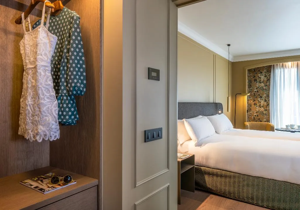Double or Twin WITH TERRACE Room, El Avenida Palace, Barcelona