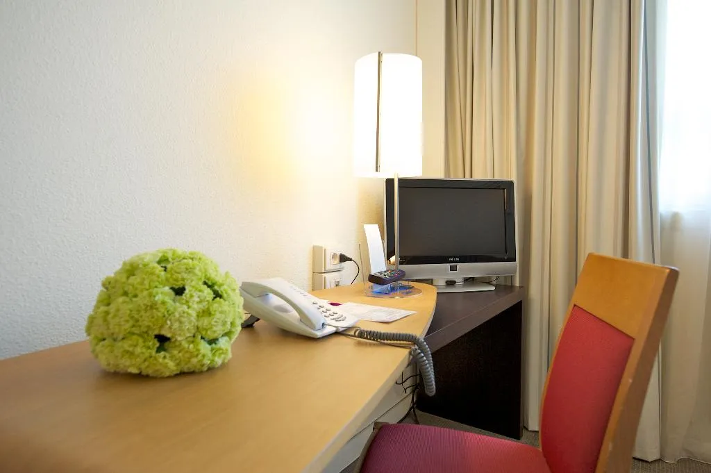 TWIN SUPERIOR Room, Novotel Roma Est, Rome