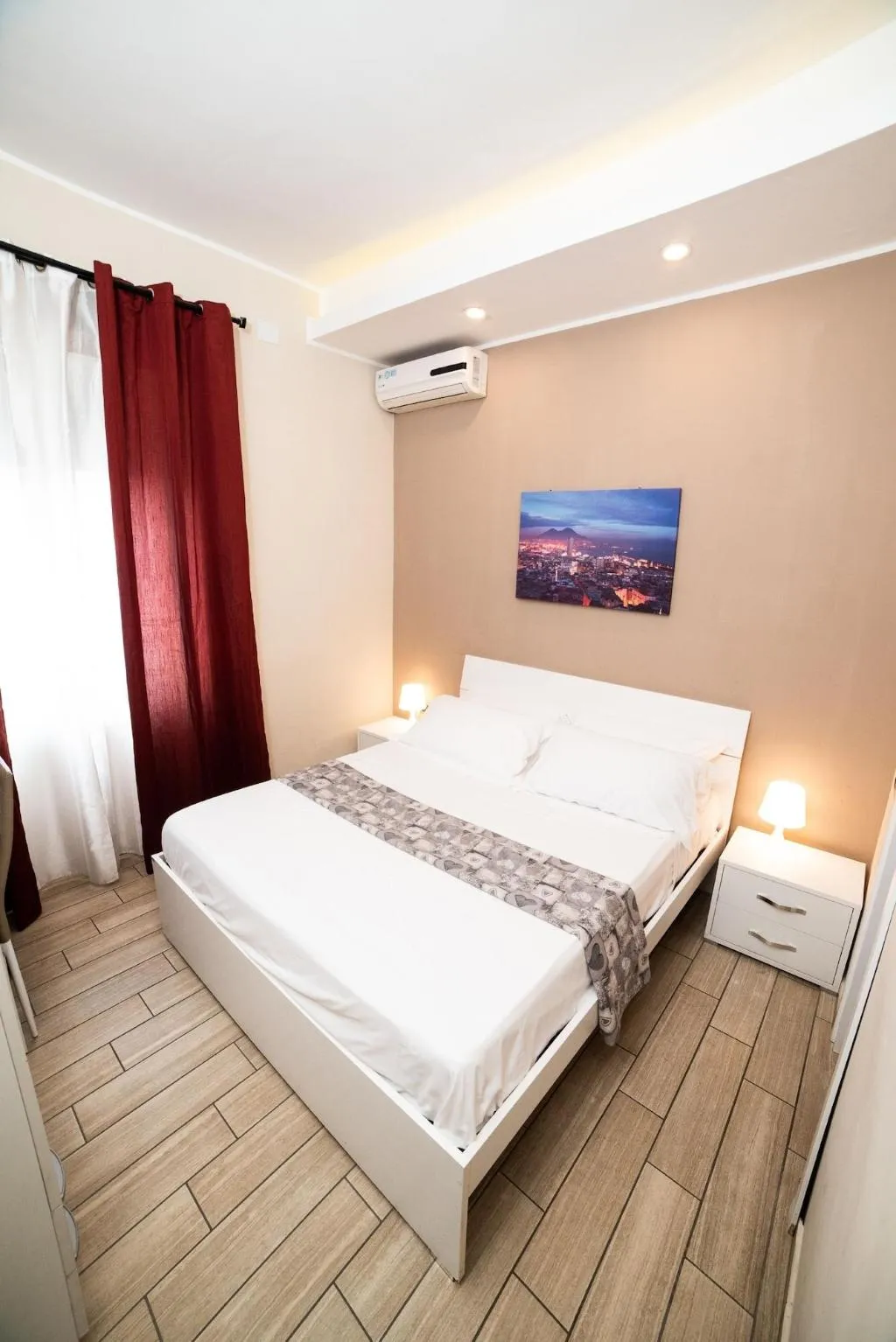 Room, B B Metropolitan, Naples
