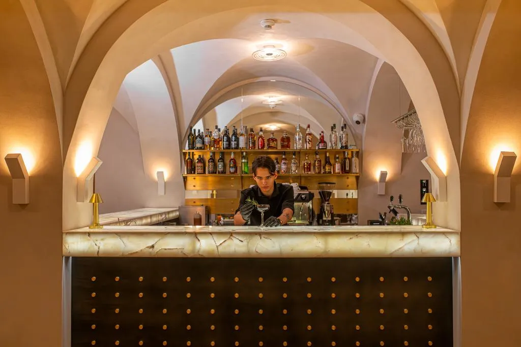 Bar, Zinar Castle Krakow, Krakow