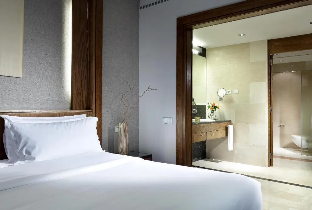 SUITE DELUXE Room, Eurostars Madrid Mirasierra Suites, Madrid