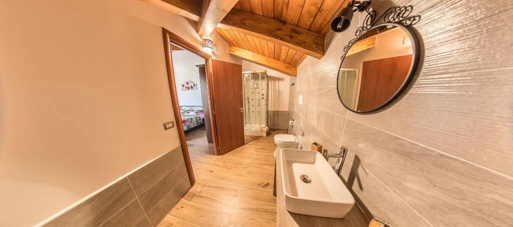Room, La Mortella, Naples