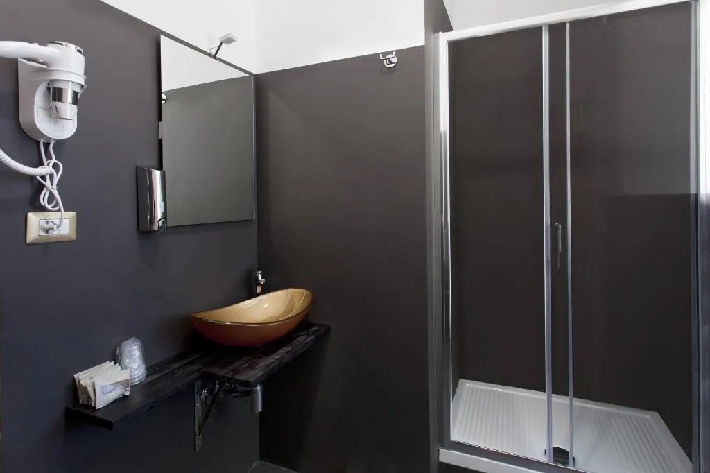 Room, Secret Rhome, Rome