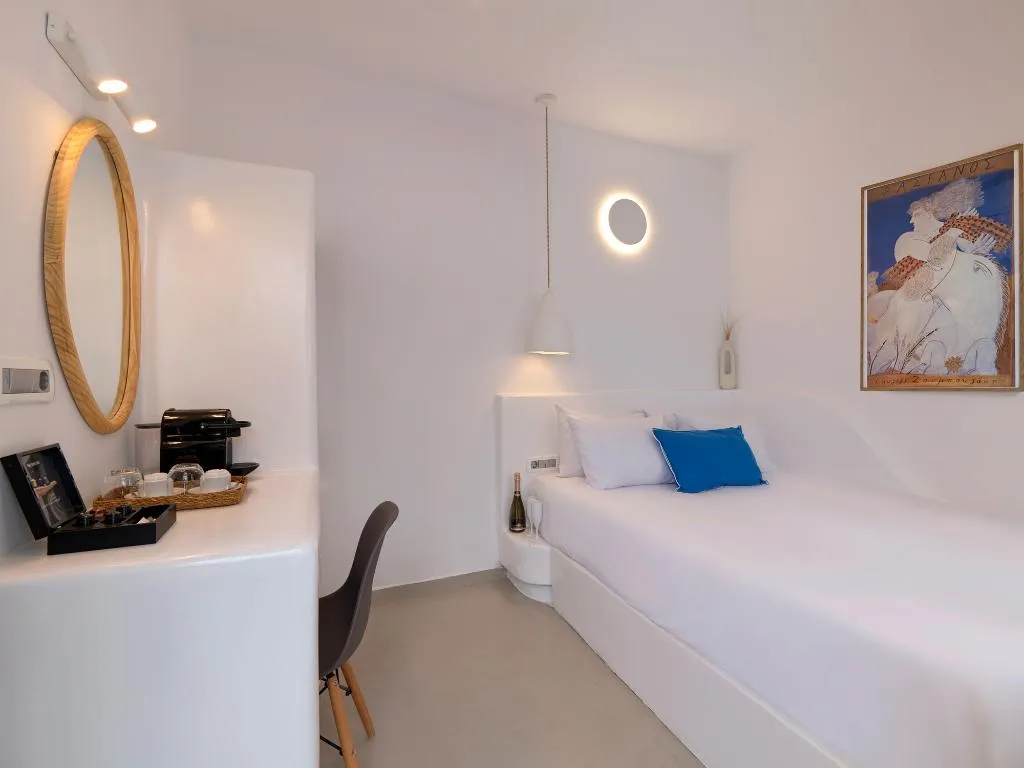 DOUBLE ECONOMY Room, Tatakis Design Hotel, Fira, Santorini