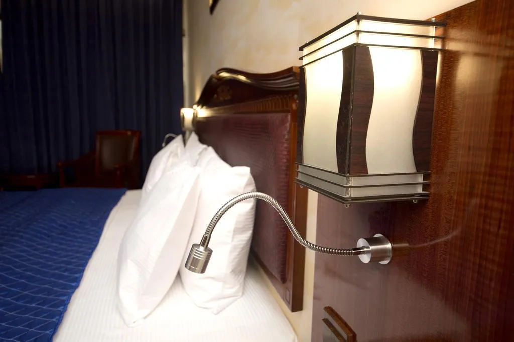SINGLE DELUXE Room, Mount Royal Hotel, Dubai