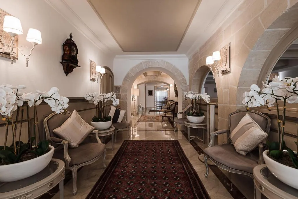 Lobby, Osborne Hotel, Malta