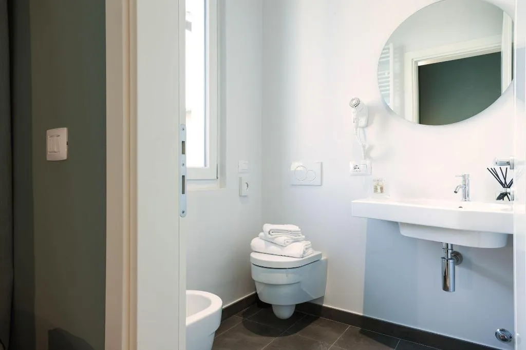 Room, B B Lorena Suites, Florence