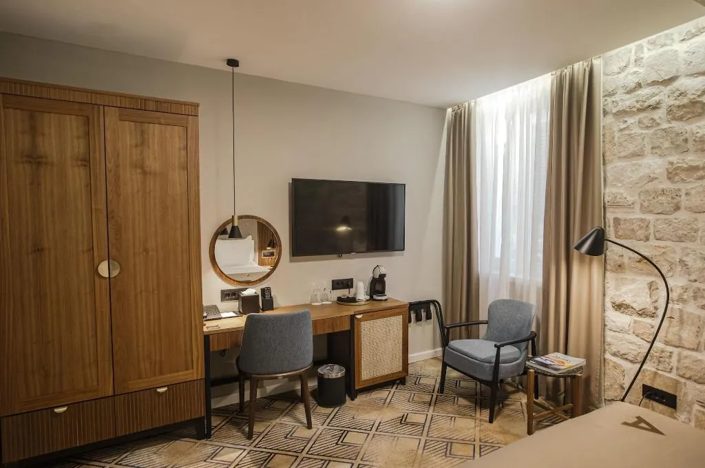 Room, Armerun Heritage Hotel & Residences, Split
