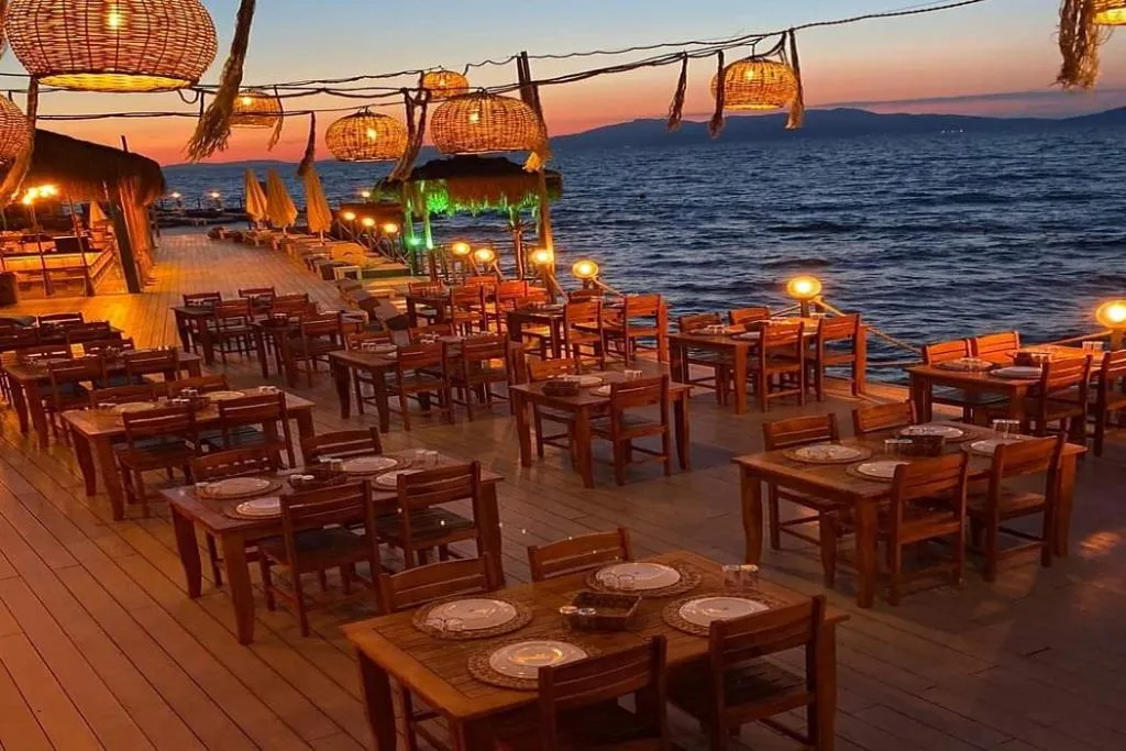 Terrace, Medos Hotel, Izmir