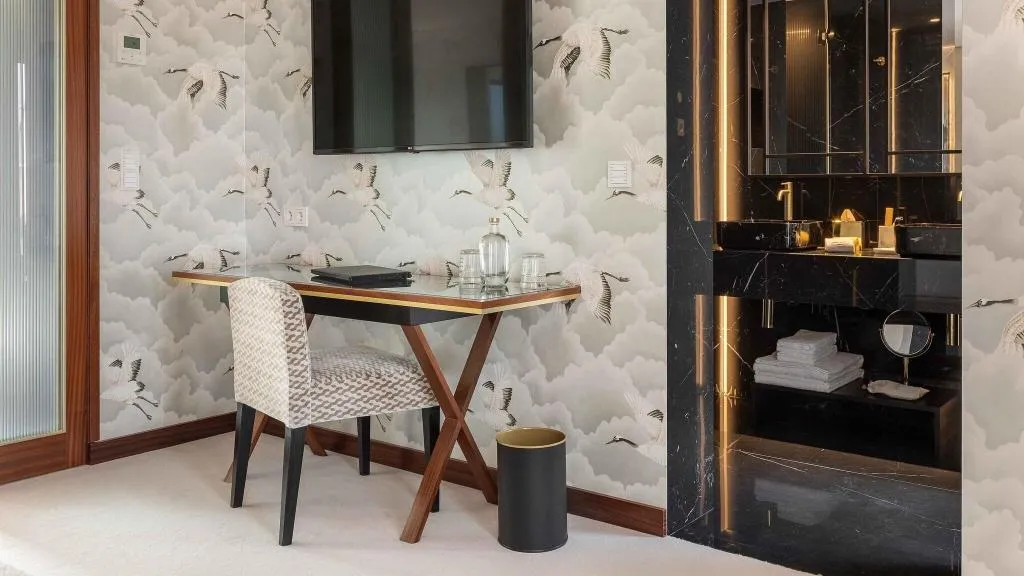 Room, Wine & Books Porto Hotel, Porto
