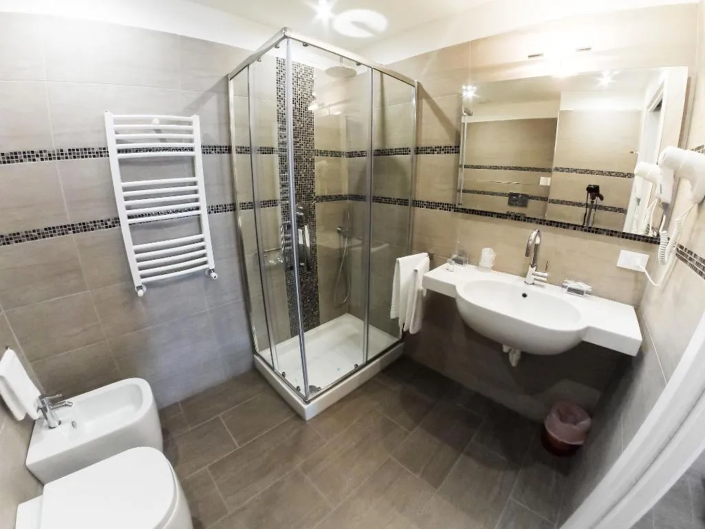 Room, Bed Milano Linate, Milan