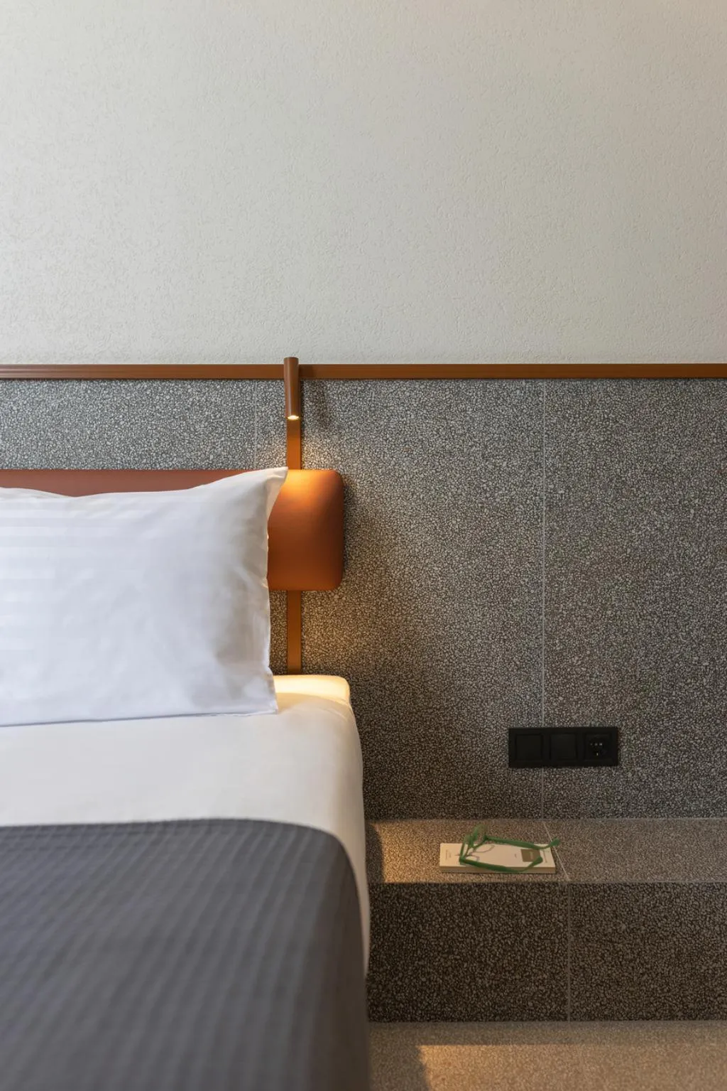 TRIPLE STANDARD Room, Evripides, Athens