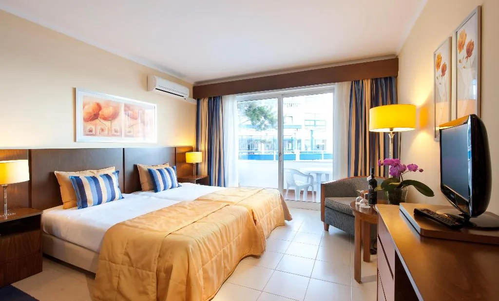 TWIN LAND VIEW Room, Hotel Roca Mar, Madeira