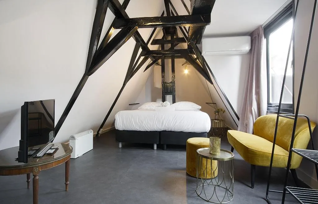 Room, Mr. Monkey Amsterdam, Amsterdam