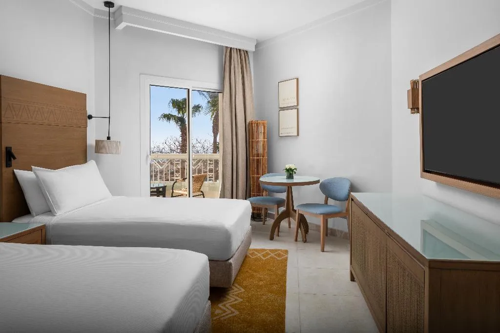 TWIN PREMIUM Room, DoubleTree by Hilton Sharm El Sheikh - Sharm Bay, Red Sea Riviera