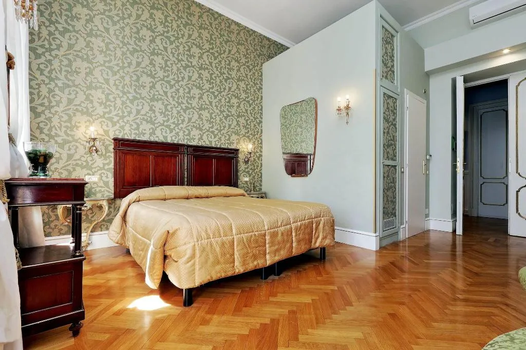 Room, Domus Monamì Luxury Suites, Rome