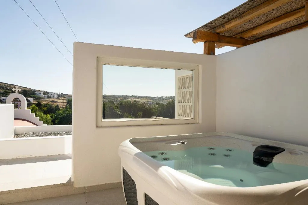 SUITE HONEYMOON Room, Oliving Mykonos Suites, Mykonos