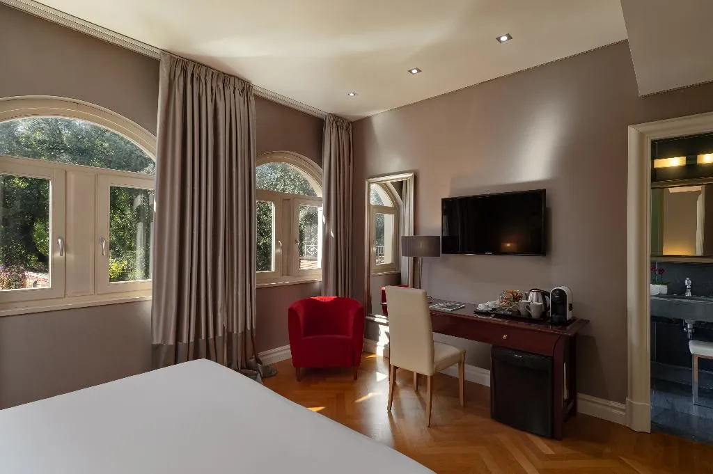 DOUBLE SUPERIOR Room, Hotel Principe Torlonia, Rome