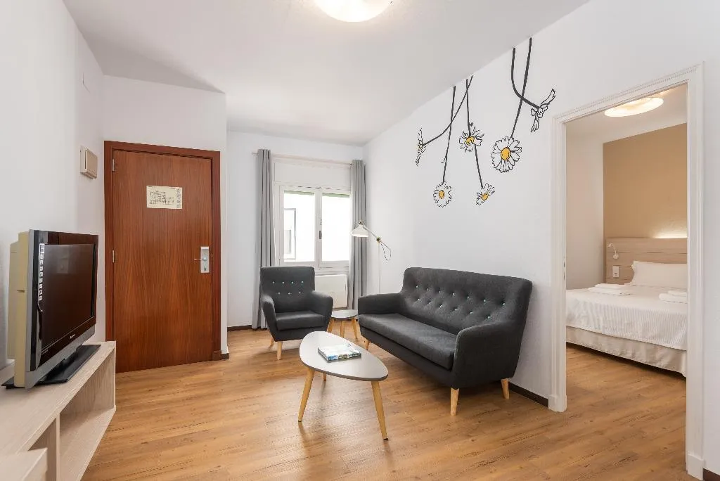 SUITE COMFORT Room, Hostal JUME - URBAN ROOMS, Menorca
