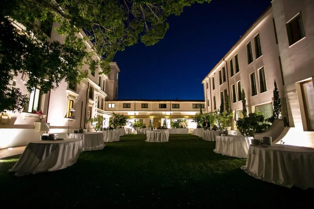 Restaurant, Parco Delle Fontane, Catania