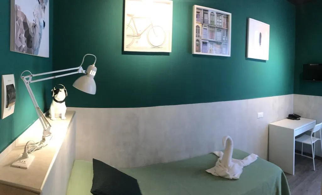Room, Hotel Convertini, Milan