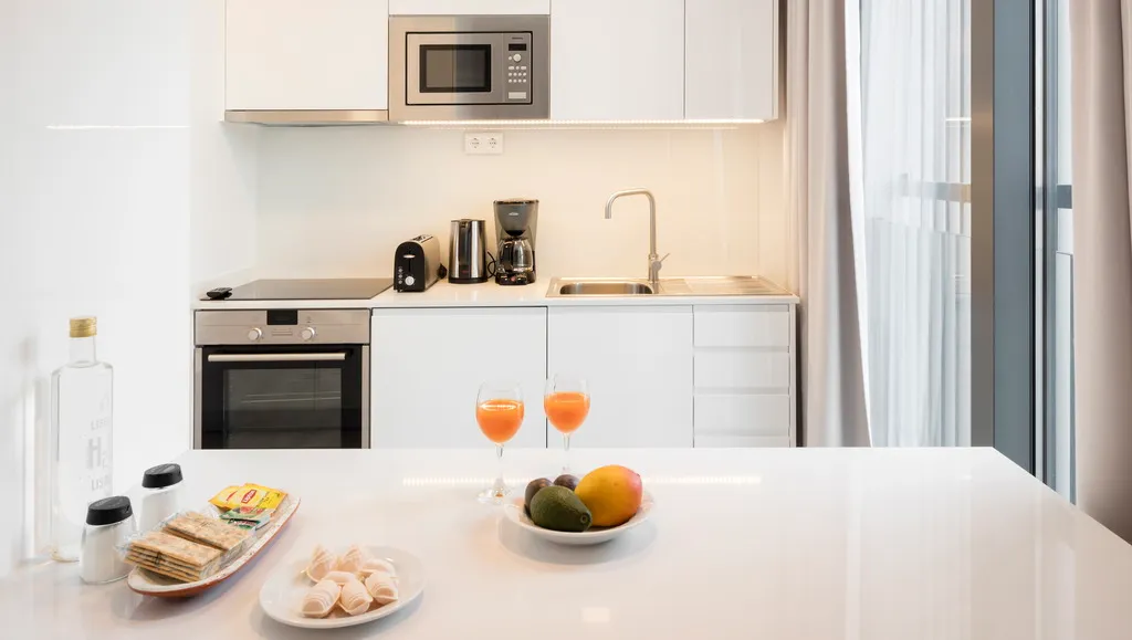 APARTMENT TWO BEDROOMS Room, Lisbon Serviced Apartments - Parque, Lisbon