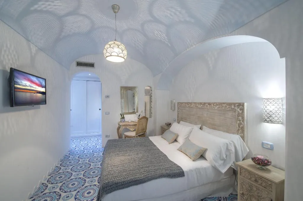 Room, B&B La Barbera, Naples