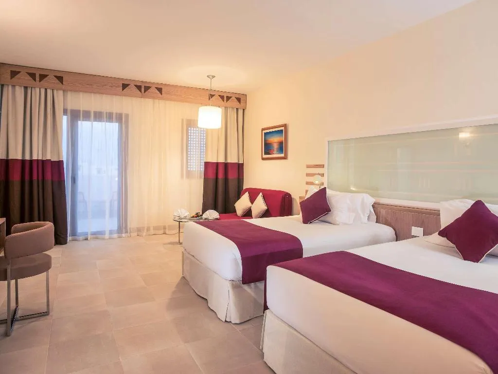 TWIN SUPERIOR POOL VIEW Room, Mercure Hurghada, Red Sea Riviera